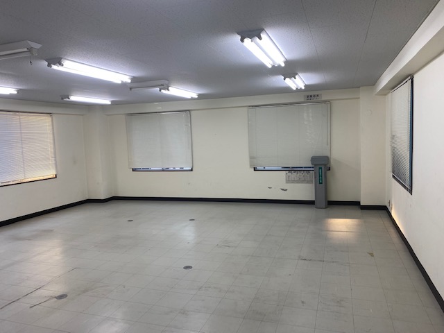 カニエビル５