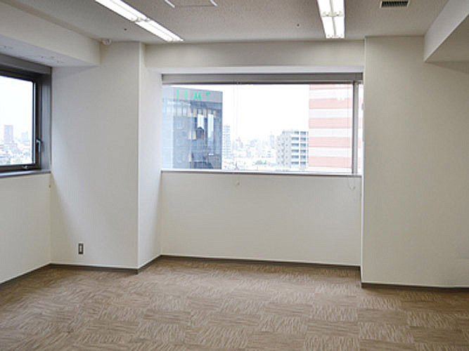 TOMITA BLD６