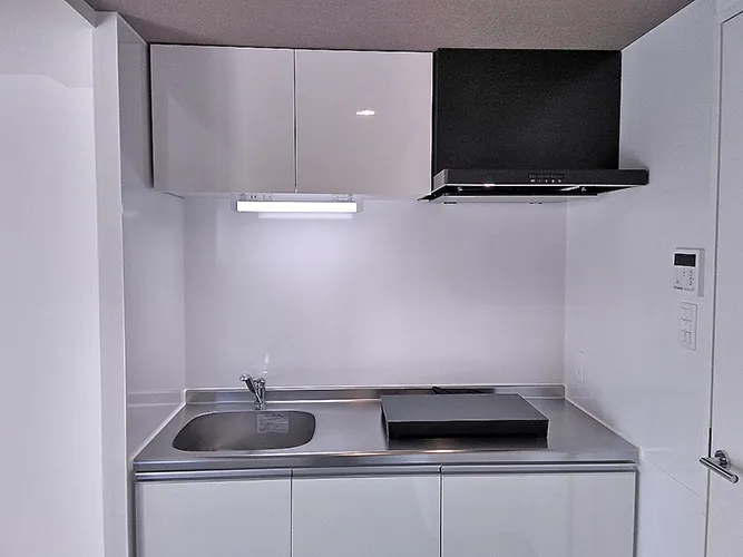 lives residence9