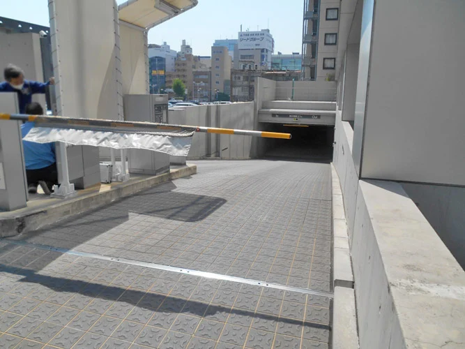 名古屋東宝ビル６