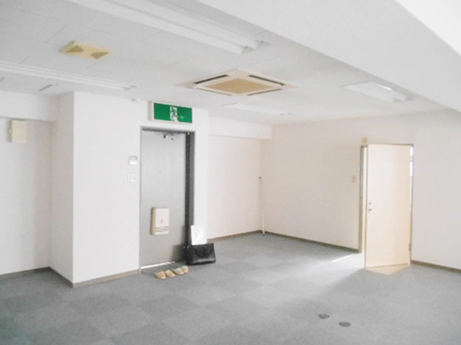 画像4名駅長谷川ビル