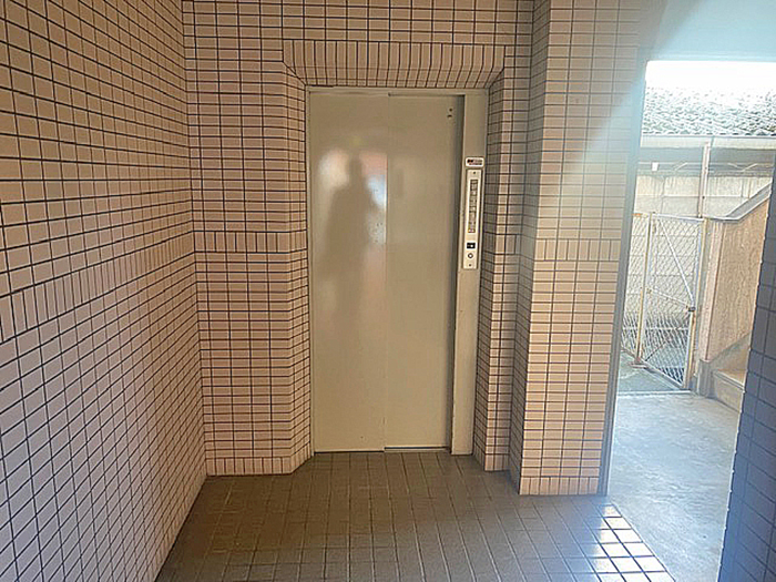 名駅長谷川ビル４